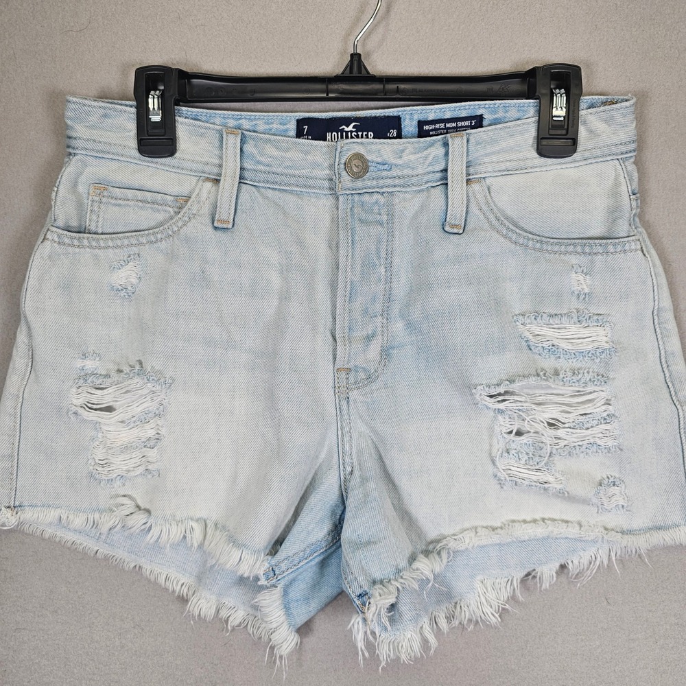 Hollister High Rise Mom Short 3 Light Wash Distressed Denim W28 Size 7 100Cotton
